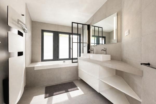 Maison d'architecte 206m² - Secteur rare