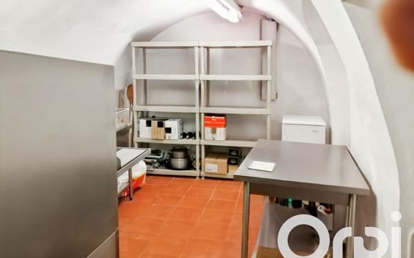 Maison à vendre    3 pièces •  Pont-Saint-Esprit