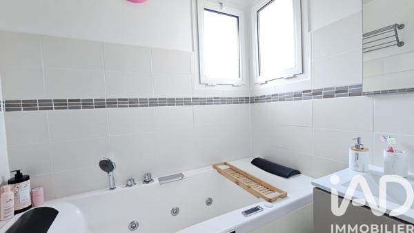 Maison à vendre 7 pièces 137 m² Vence