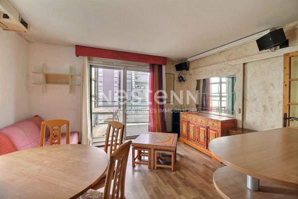 Appartement 2 pièces à vendre à Massy - Secteur Villaine - balcon, cave