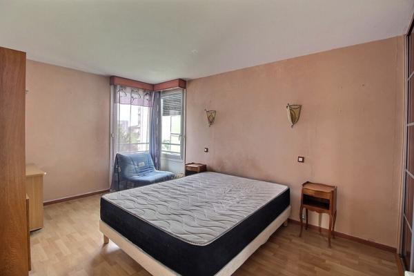 Appartement 2 pièces à vendre à Massy - Secteur Villaine - balcon, cave