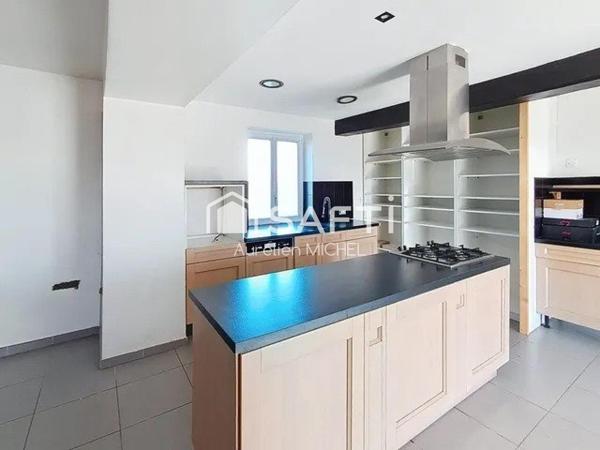 Appartement de 120 m2 avec Jardin de 476 m2