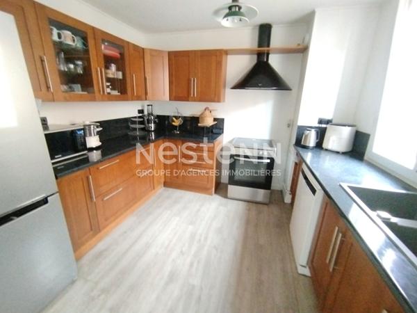 A VENDRE MONTIGNY LE BX LA SOURDERIE 5 PIECES 99M² EN ETAGE, SEJOUR 34M² 3 CHAMBRES PARKING S/SOL