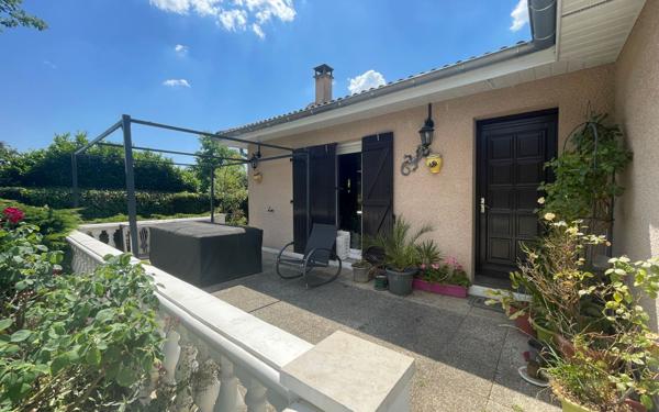 Maison à vendre    5 pièces •  Tignieu-Jameyzieu