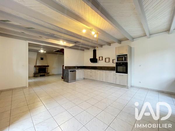 Location maison 4 pièces 108 m² Saint-Thélo