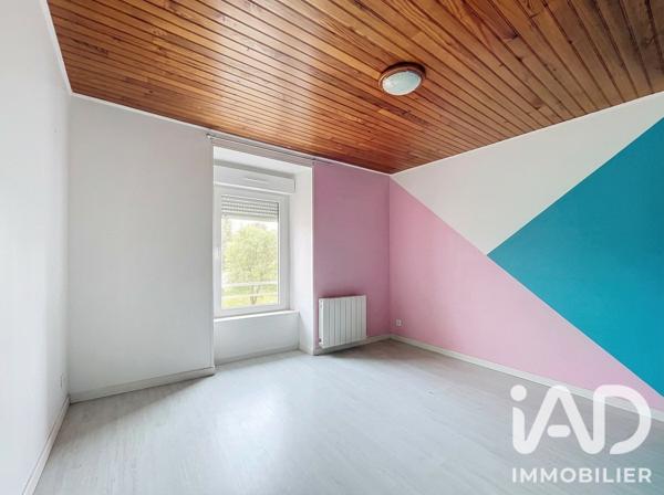 Location maison 4 pièces 108 m² Saint-Thélo
