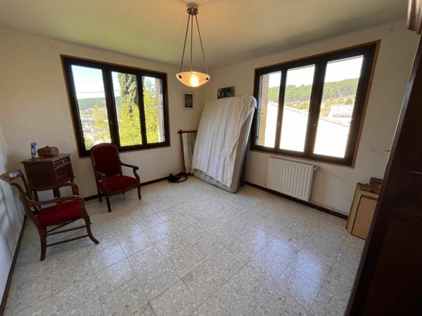 Maison à vendre    5 pièces •  Saint-Paul-le-Jeune