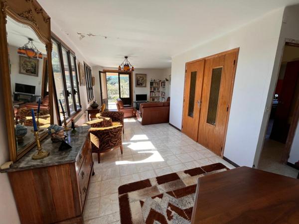 Maison à vendre    5 pièces •  Saint-Paul-le-Jeune