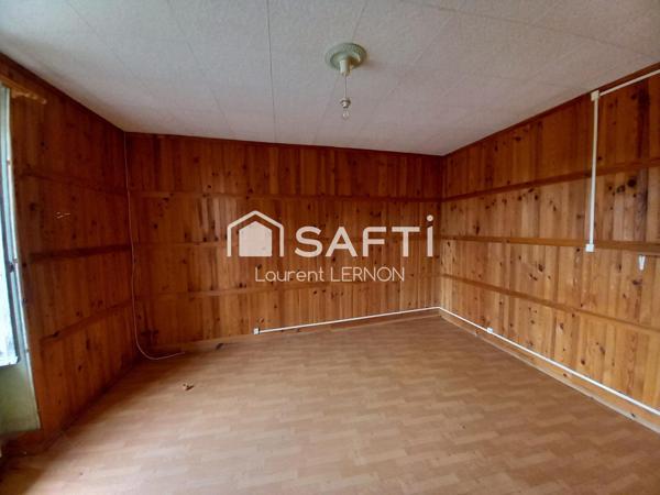 MAISON D'HABITATION A RENOVER ENTIEREMENT