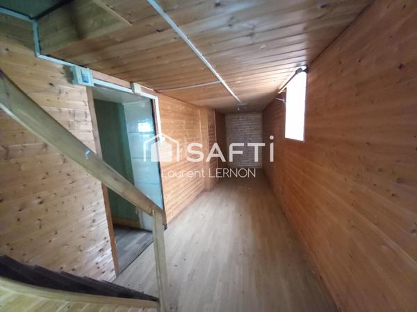 MAISON D'HABITATION A RENOVER ENTIEREMENT