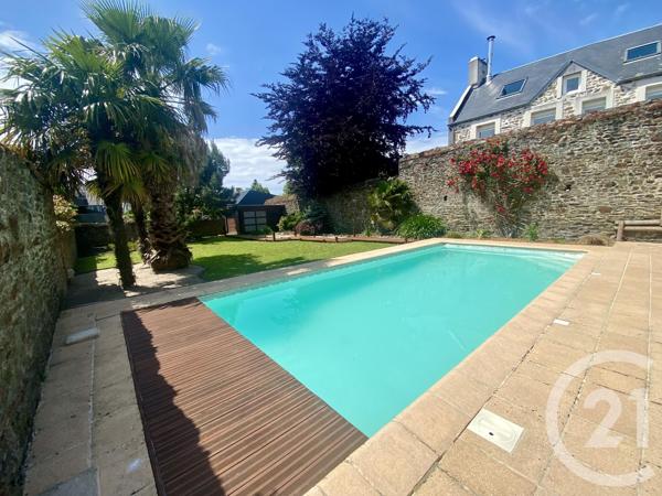 Maison à vendre  8 pièces - 136 m 2   GRANVILLE  - 50