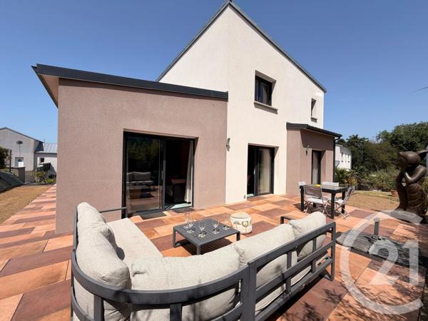Maison à vendre  8 pièces - 136 m 2   GRANVILLE  - 50