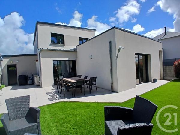 Maison à vendre  8 pièces - 136 m 2   GRANVILLE  - 50