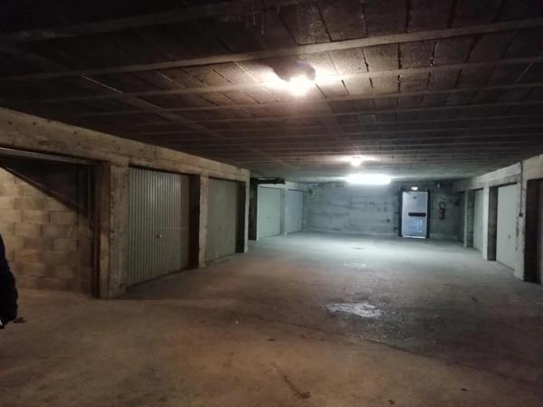 Parking / Box à louer à Aix-les-Bains (73100)