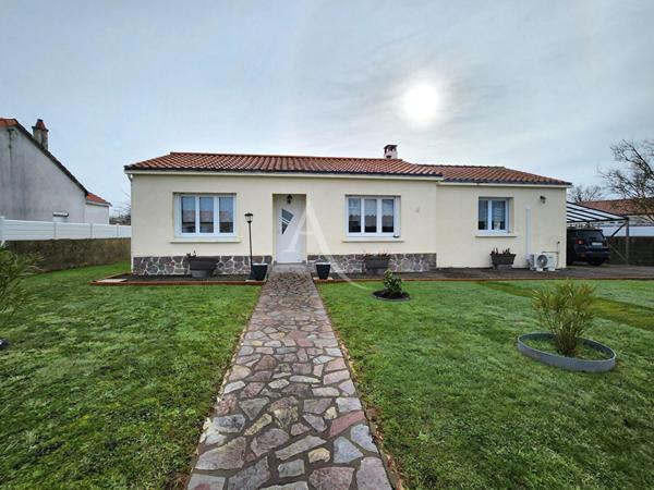 SAINT JULIEN DES LANDES - Maison 4 pièces - 123 m²