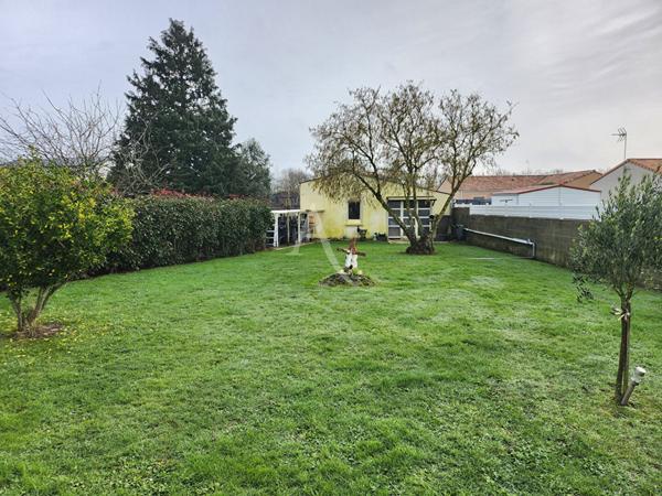 SAINT JULIEN DES LANDES - Maison 4 pièces - 123 m²