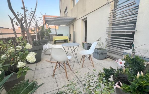 Vente Appartement P3 2 terrasses 2 parking Beziers   