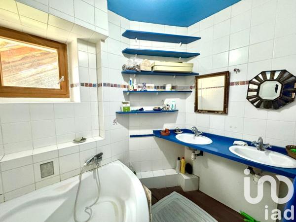 Maison 9 pièces de 251 m² à Saint-Julien-en-Genevois (74160)