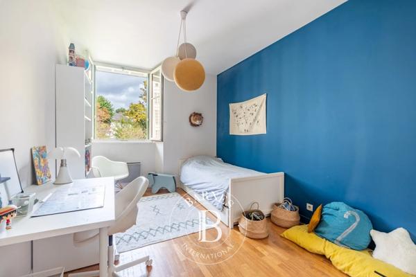 Saint-Germain-en-Laye, Maison 5 Chambres -  123 m² à vendre