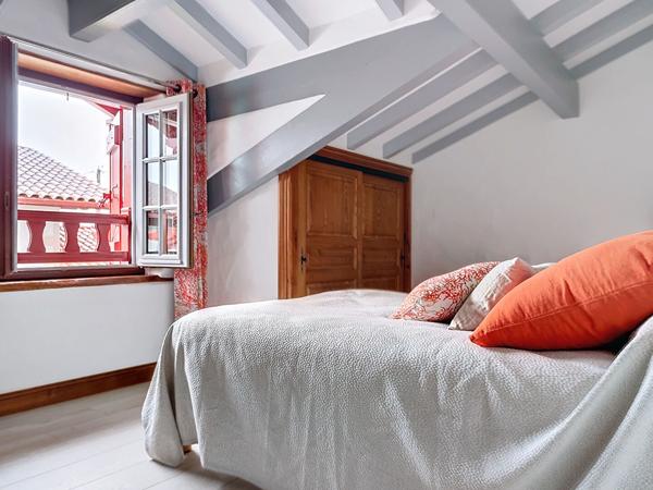 Maison Saint Pee Sur Nivelle 5 pièce(s) 160 m2