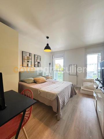 Vente
                Appartement68,74 m² - 4 Pièces -
                    PANTIN (93500)