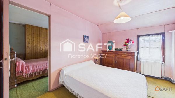 Charmante maison au calme, entre Le Dorat et Bellac, avec beau terrain et dépendances.