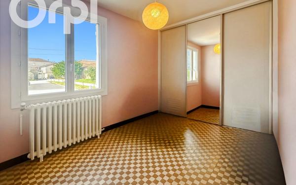 Maison à louer    4 pièces •  Vallon-Pont-d'Arc