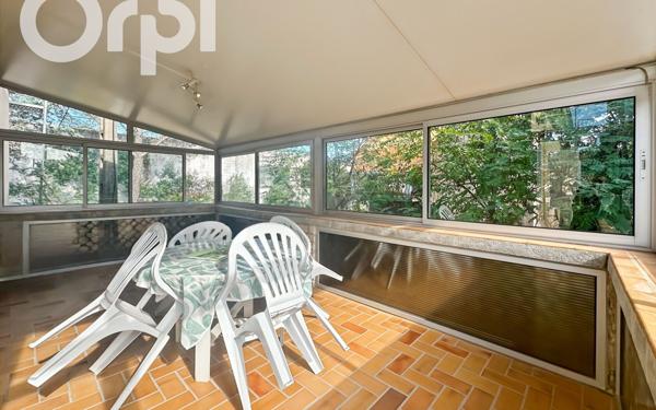 Maison à louer    4 pièces •  Vallon-Pont-d'Arc