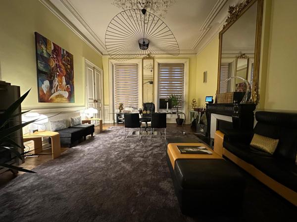 Bureau 4 pièces - 90 m²