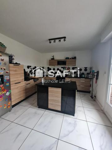 Grande  famille : cette maison semi plain pied sur un sous sol complet offre 5 chambres et 2 salles de bains
