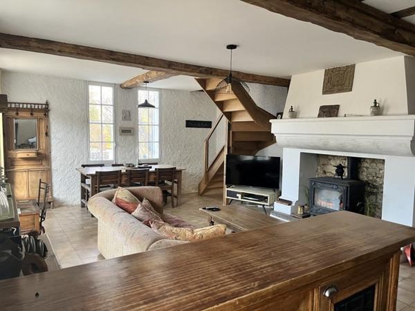 Maison à vendre |  Creysse |  8 pièces | 203 m²