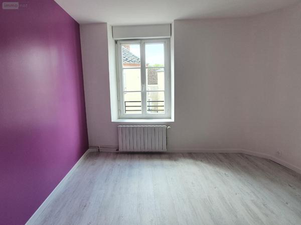 Maison de ville à louer à Cormes dans la Sarthe (72400), ref : 478   
centre bourg