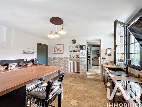 Maison à vendre 8 pièces 258 m² Morières-lès-Avignon