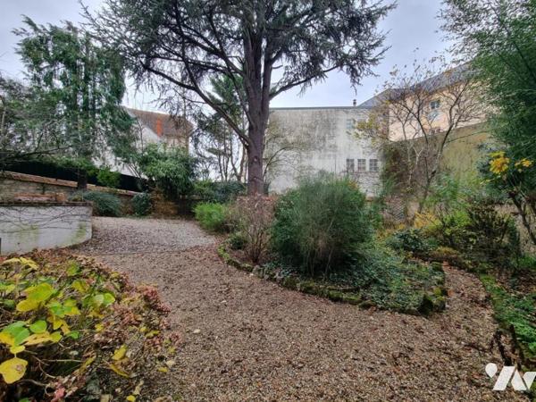 45200 MONTARGIS - MAISON DE VILLE 188 M²