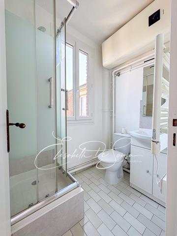 AGREABLE STUDIO REFAIT A NEUF