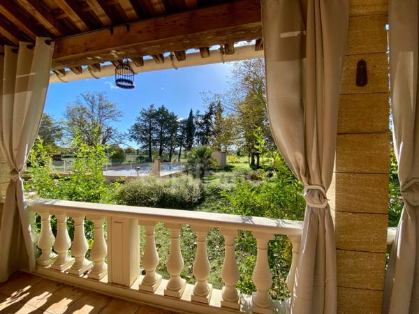 Dpt Gard (30), à vendre SAINT QUENTIN LA POTERIE Belle propriété avec résidence principale, chambres d'hôtes et gîte, piscine, parc arboré d'environ 5 000 m2