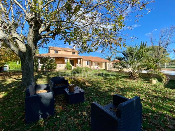 Dpt Gard (30), à vendre SAINT QUENTIN LA POTERIE Belle propriété avec résidence principale, chambres d'hôtes et gîte, piscine, parc arboré d'environ 5 000 m2