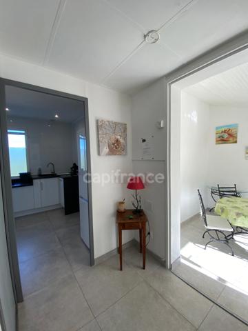 Dpt Gard (30), à vendre SAINT QUENTIN LA POTERIE Belle propriété avec résidence principale, chambres d'hôtes et gîte, piscine, parc arboré d'environ 5 000 m2