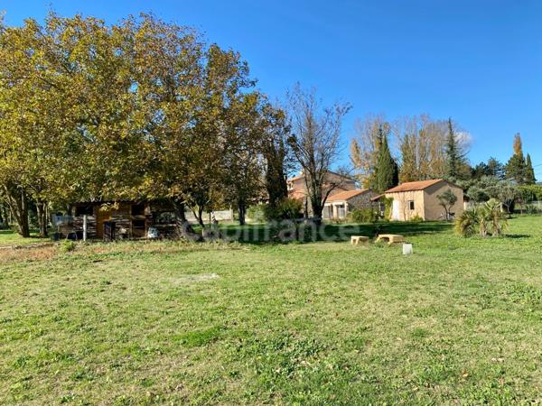 Dpt Gard (30), à vendre SAINT QUENTIN LA POTERIE Belle propriété avec résidence principale, chambres d'hôtes et gîte, piscine, parc arboré d'environ 5 000 m2