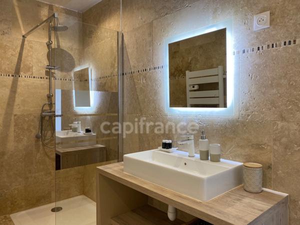 Dpt Gard (30), à vendre SAINT QUENTIN LA POTERIE Belle propriété avec résidence principale, chambres d'hôtes et gîte, piscine, parc arboré d'environ 5 000 m2