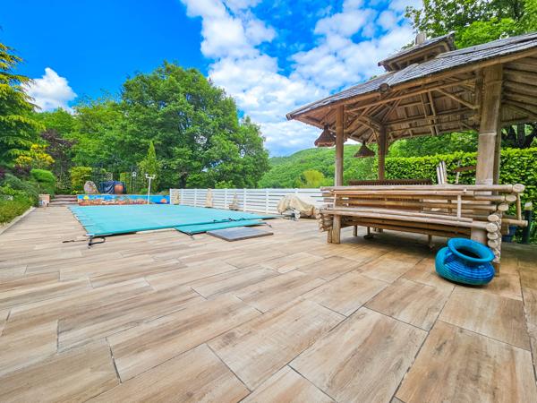 Saint-Beauzély (12620) Havre de paix, villa 7 pièces avec piscine, spa et grand terrain à Saint-Beauzély - À 15 minutes de Millau