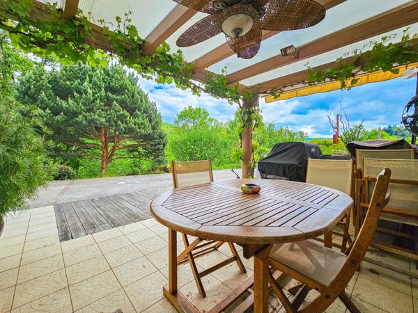 Saint-Beauzély (12620) Havre de paix, villa 7 pièces avec piscine, spa et grand terrain à Saint-Beauzély - À 15 minutes de Millau