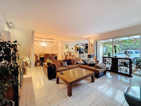 Saint-Beauzély (12620) Havre de paix, villa 7 pièces avec piscine, spa et grand terrain à Saint-Beauzély - À 15 minutes de Millau