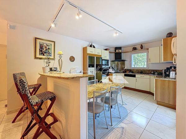 Saint-Beauzély (12620) Havre de paix, villa 7 pièces avec piscine, spa et grand terrain à Saint-Beauzély - À 15 minutes de Millau