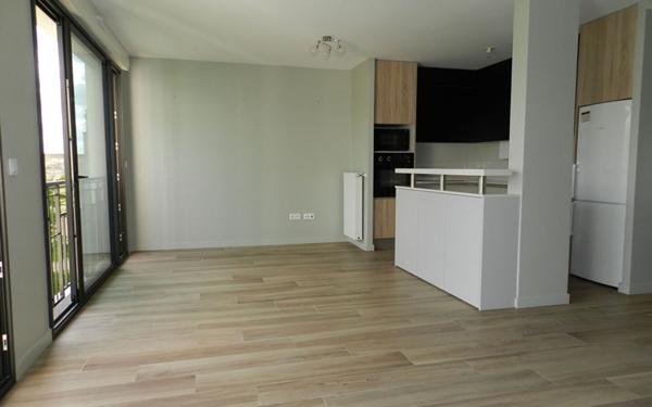 Appartement à louer    3 pièces •  La Varenne - Saint-Maur-des-Fossés