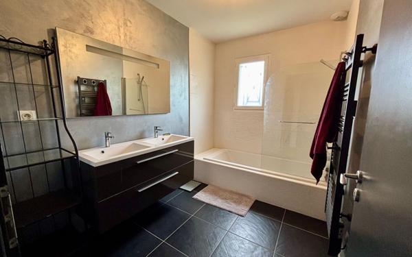 Maison à vendre    4 pièces •  Carbes