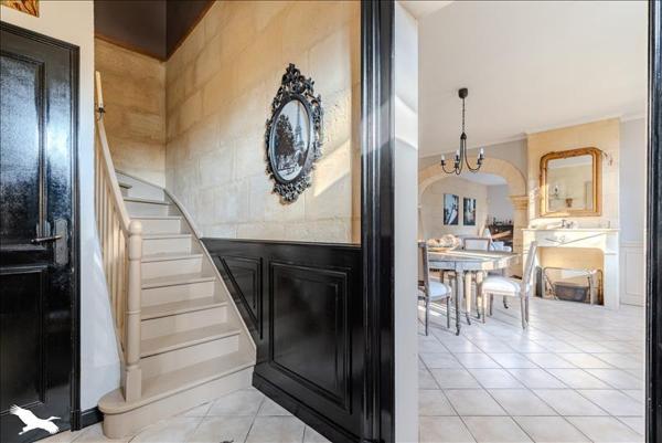 Maison à vendre |  Ambarès-et-Lagrave |  7 pièces | 214 m²