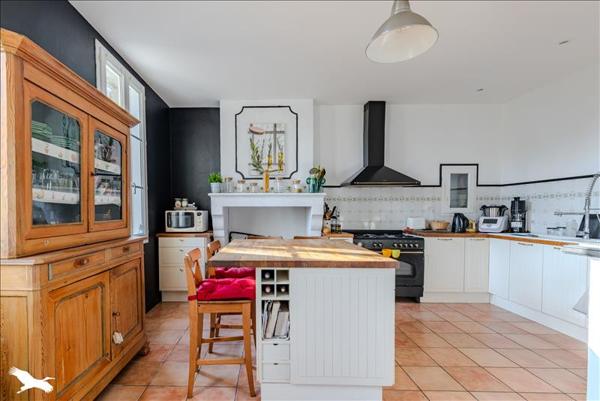 Maison à vendre |  Ambarès-et-Lagrave |  7 pièces | 214 m²