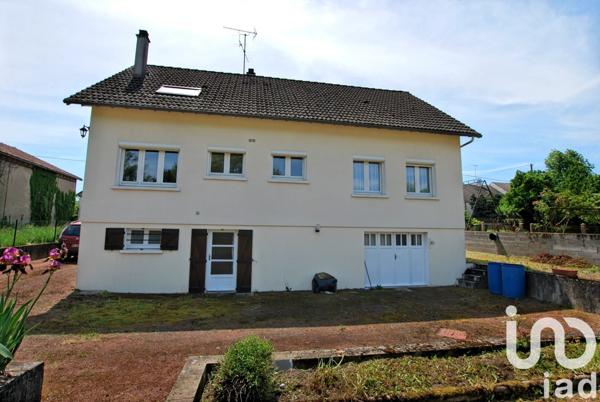 Maison traditionnelle 7 pièces de 144 m² à Bléneau (89220)