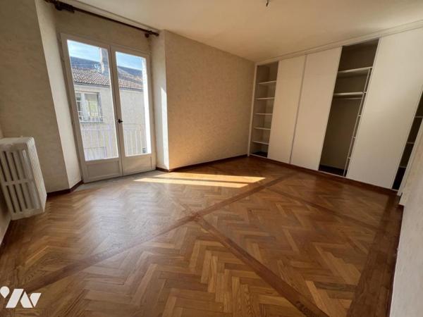 SPECIAL INVESTISSEUR : Un ensemble immobilier de 14 appartements et 8 garages